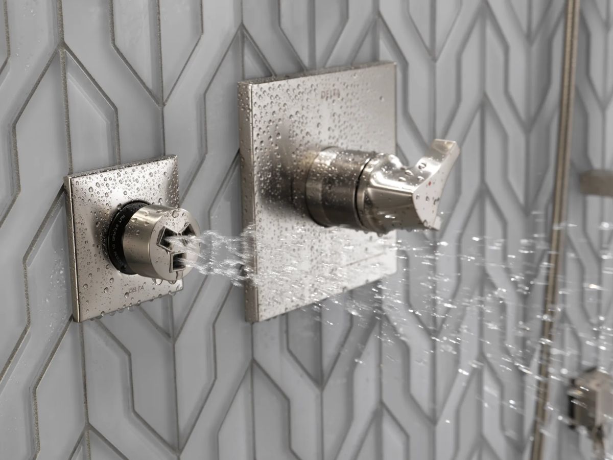 DELTA Zura 6-Setting 3-Port Diverter Trim — Stainless